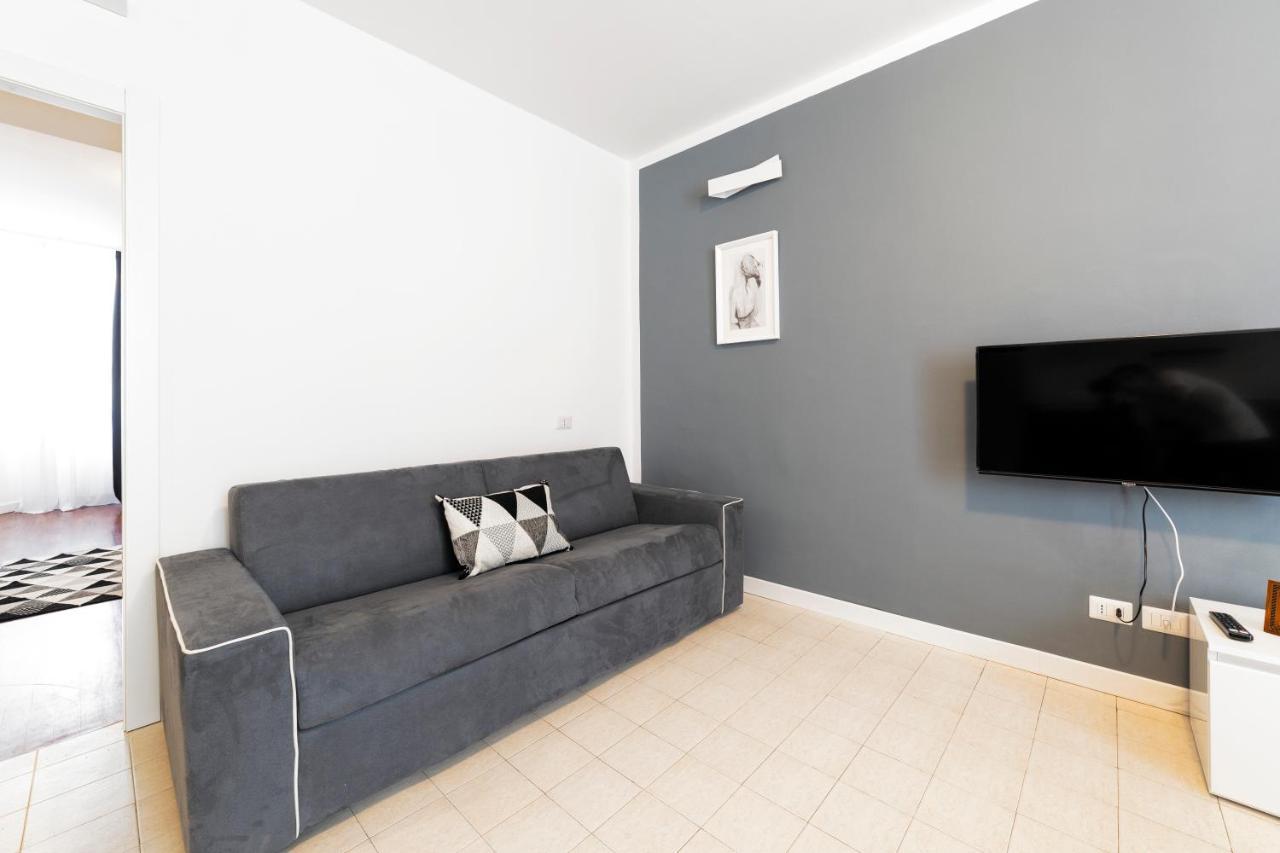 Roomy Apartment Close To Subway M5! มิลาน ภายนอก รูปภาพ