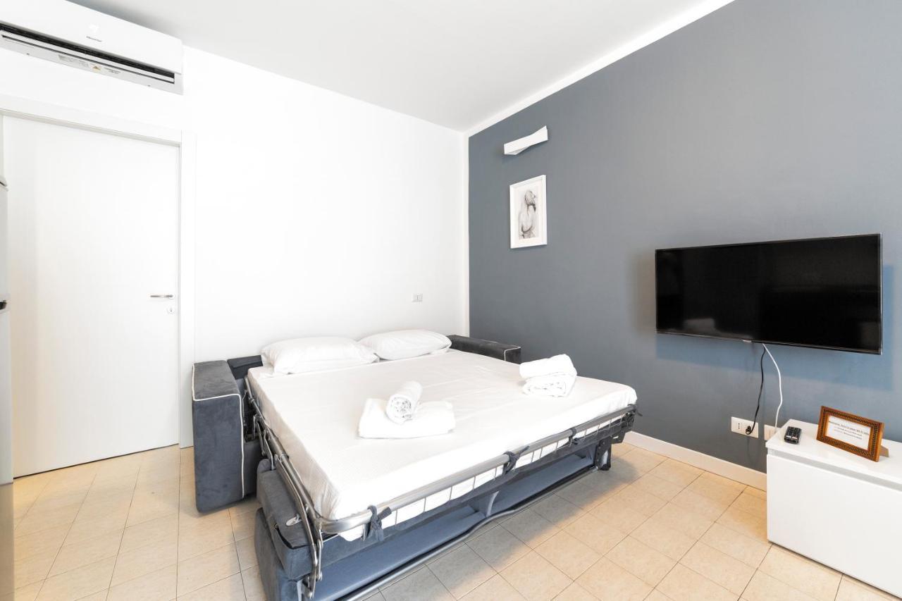 Roomy Apartment Close To Subway M5! มิลาน ภายนอก รูปภาพ
